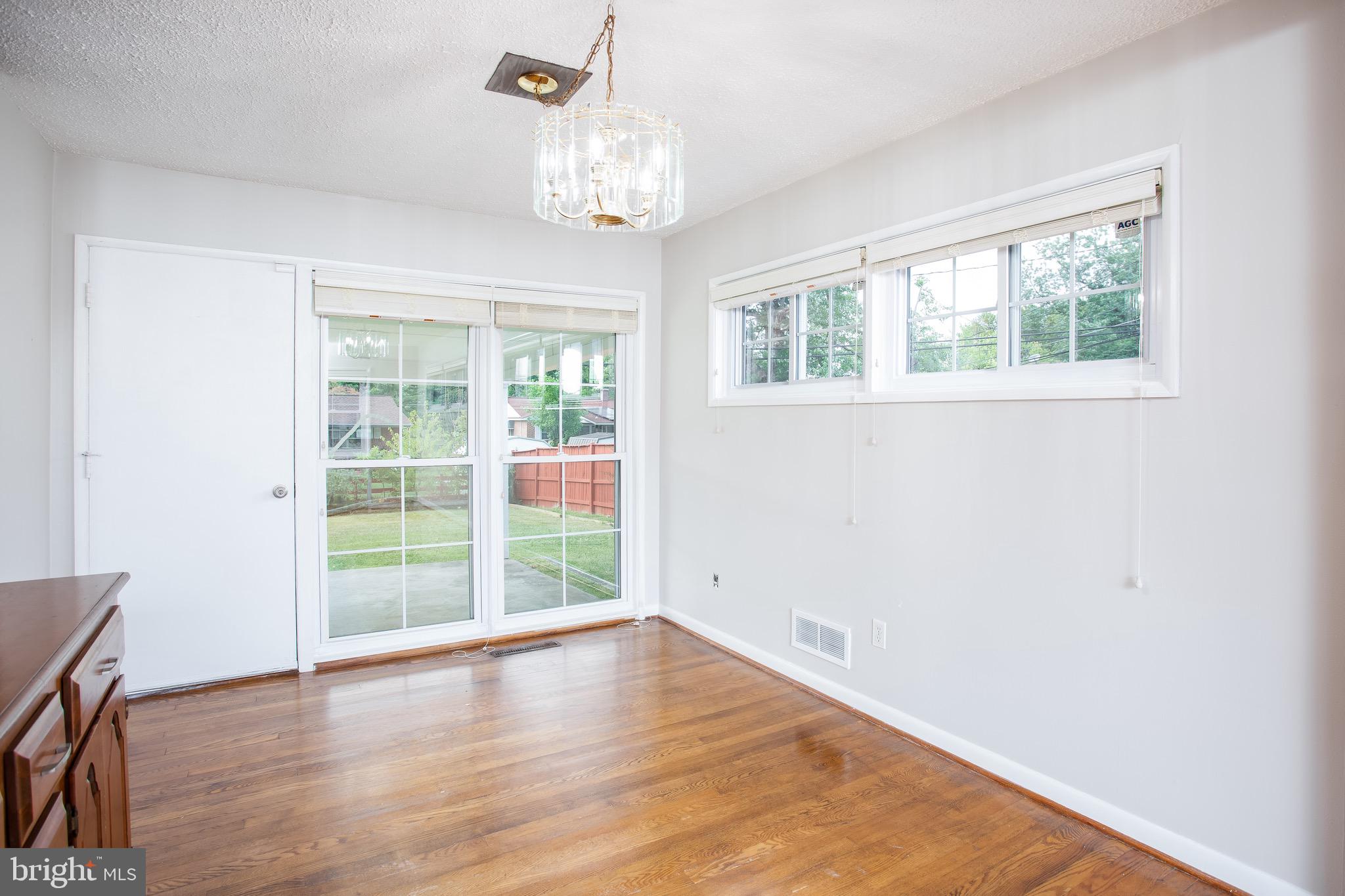 1018 Southridge Road Baltimore, MD 21228 - Photo 14 of 50