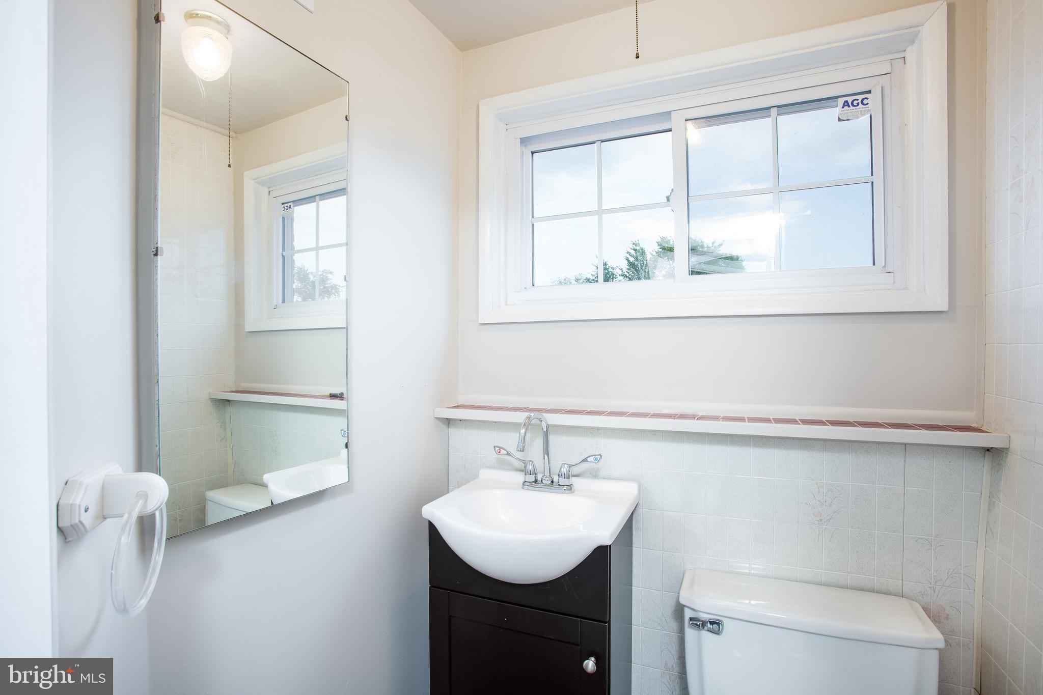 1018 Southridge Road Baltimore, MD 21228 - Photo 29 of 50