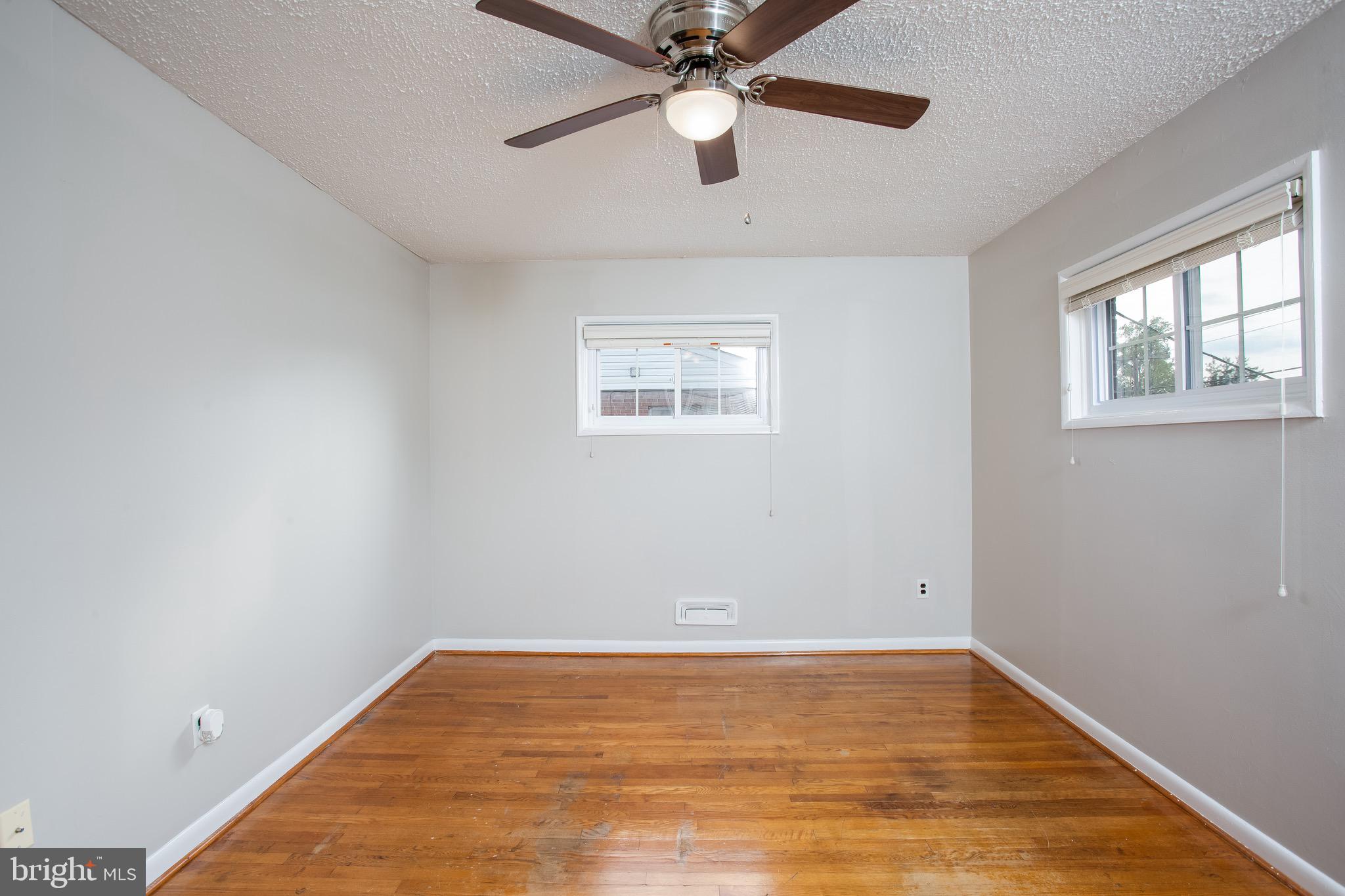 1018 Southridge Road Baltimore, MD 21228 - Photo 37 of 50