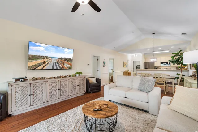 $1,650 | 4843 Luster Leaf Circle, Unit 402, Myrtle Beach, SC 29577