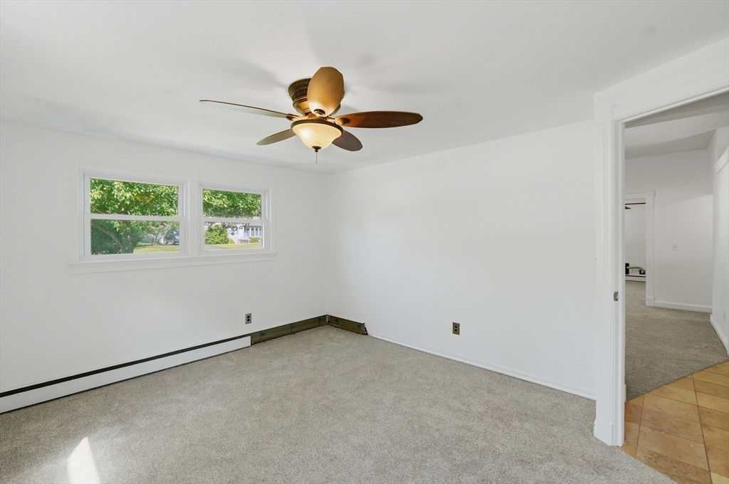 251 Shady Brook Lane Springfield, MA 01118 - Photo 15 of 32