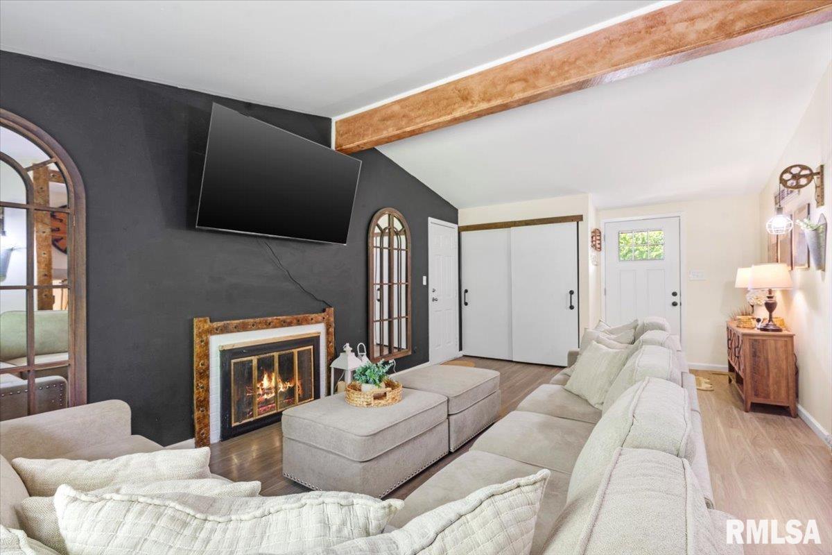 24 Sunny Side Drive Springfield, IL 62702 - Photo 8 of 38