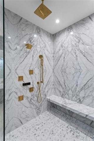 $3,700,000 | 1076 Snell Isle Boulevard Northeast, St. Petersburg, FL 33704