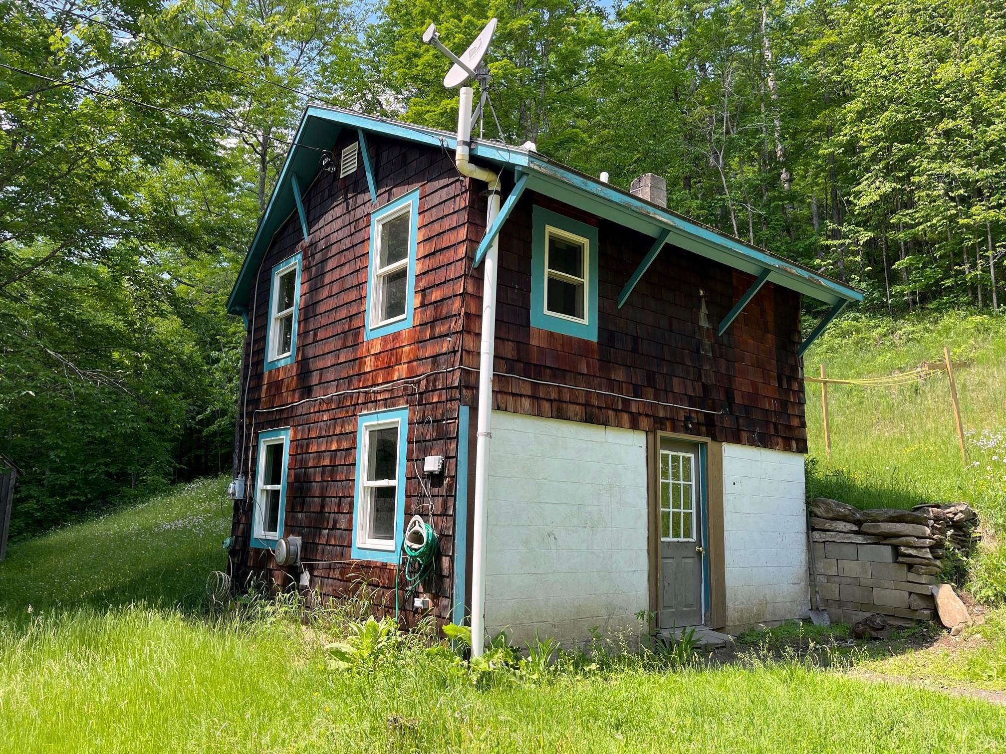 104 Washington Turnpike Chelsea, VT 05038 - Photo 2 of 11