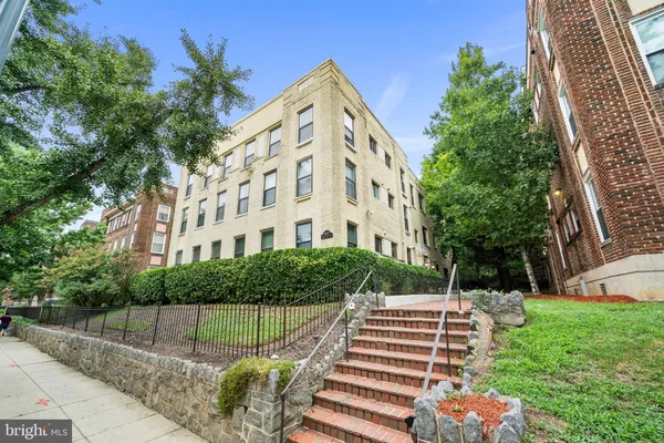 $385,000 | 1437 Spring Road Northwest, Unit 25, Washington, DC 20010