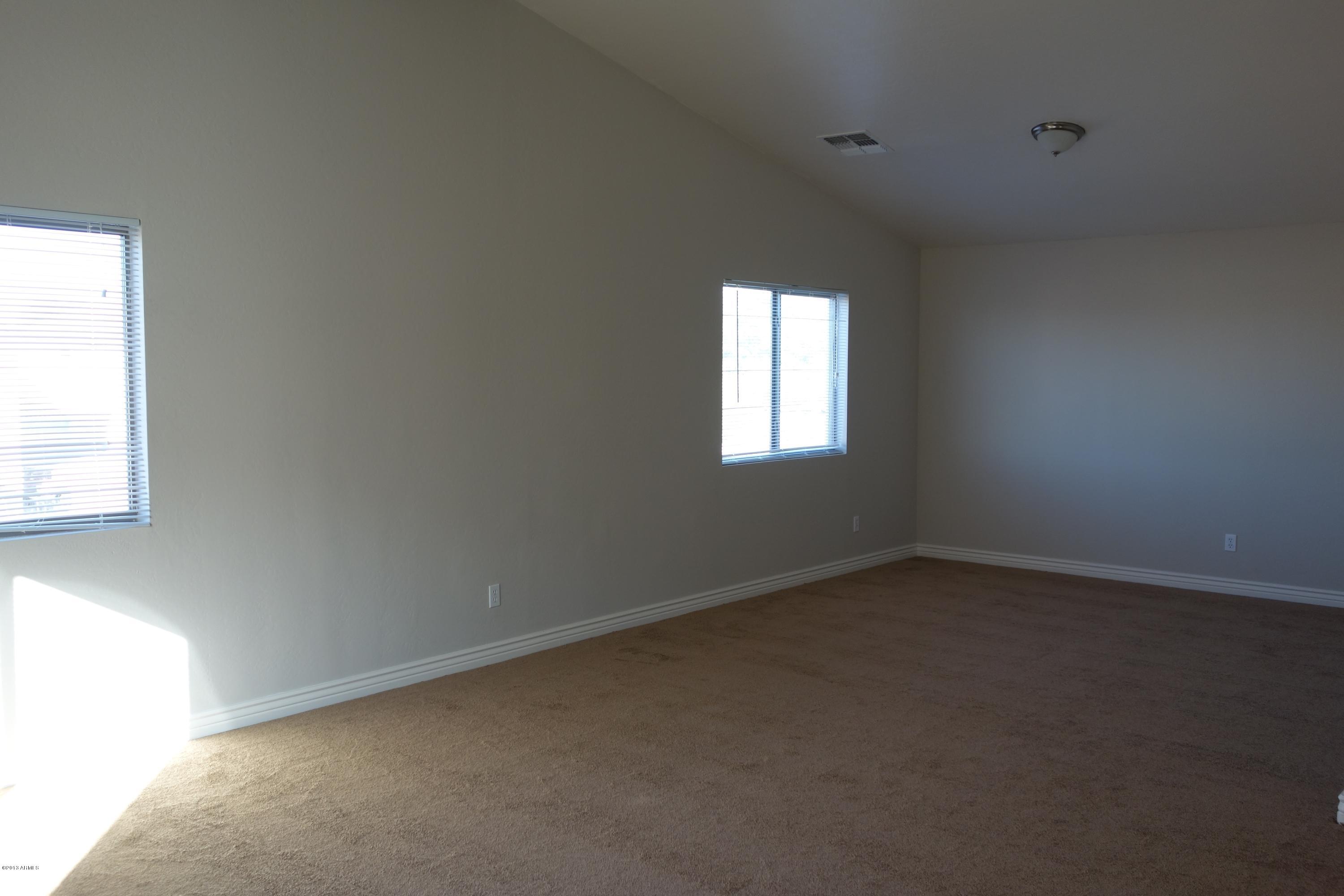 3416 West Fraktur Road Phoenix, AZ 85041 - Photo 20 of 35 DSC01089