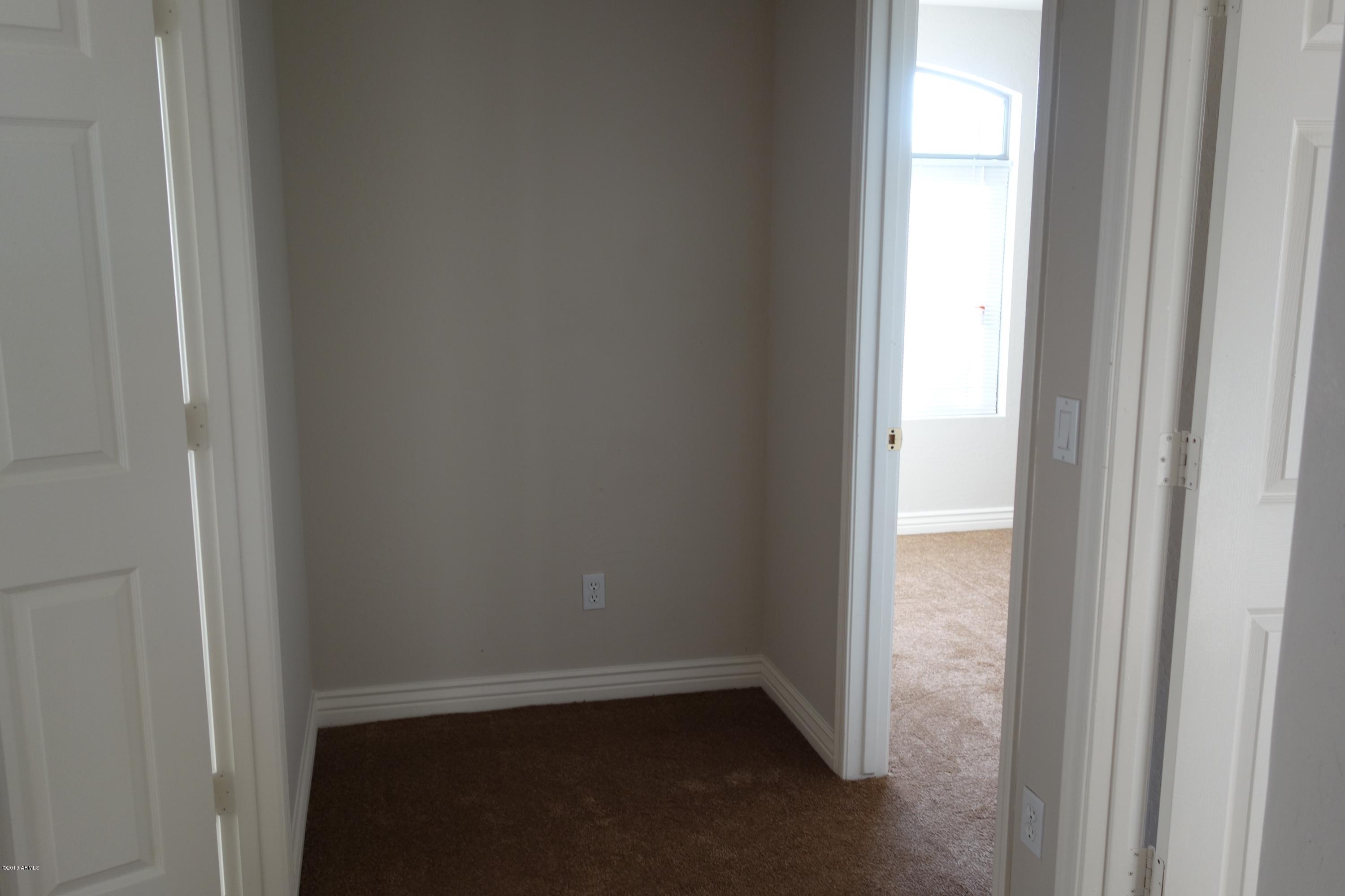 3416 West Fraktur Road Phoenix, AZ 85041 - Photo 23 of 35 DSC01093
