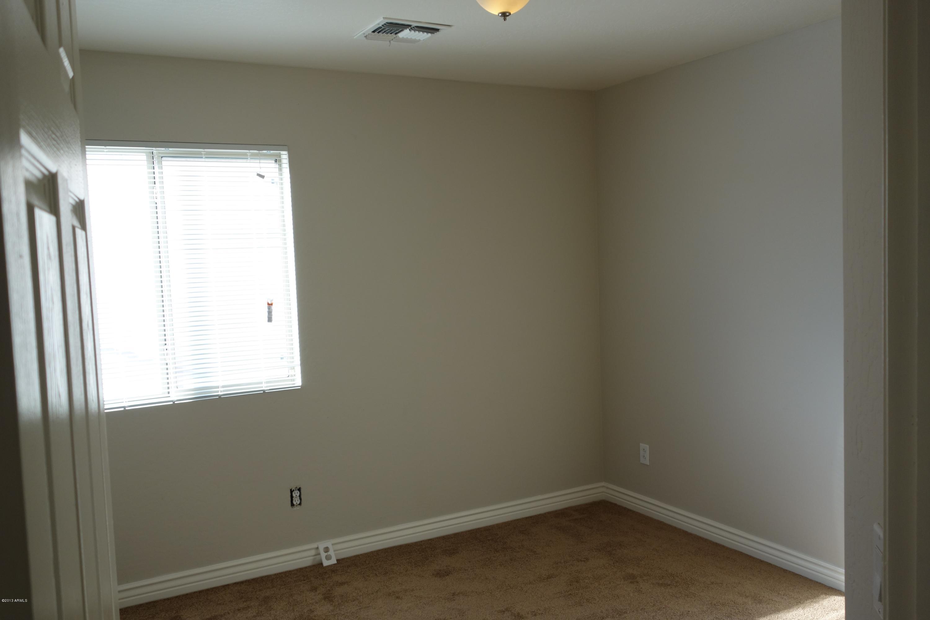 3416 West Fraktur Road Phoenix, AZ 85041 - Photo 24 of 35 DSC01094