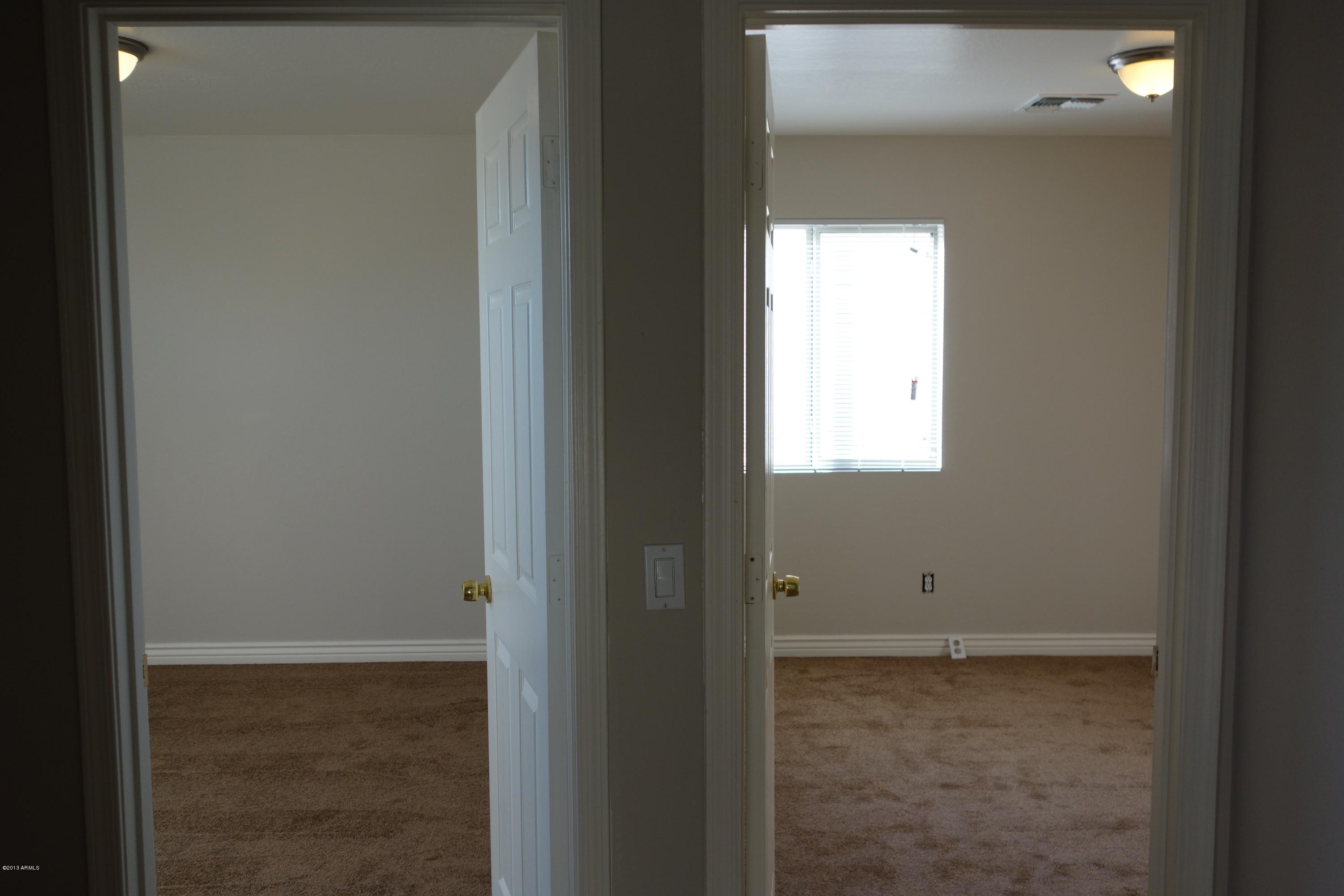 3416 West Fraktur Road Phoenix, AZ 85041 - Photo 31 of 35 DSC01104