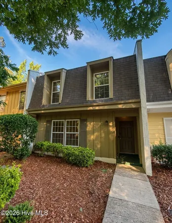 $160,000 | 126 Oakmont Drive, Unit 11, Greenville, NC 27858