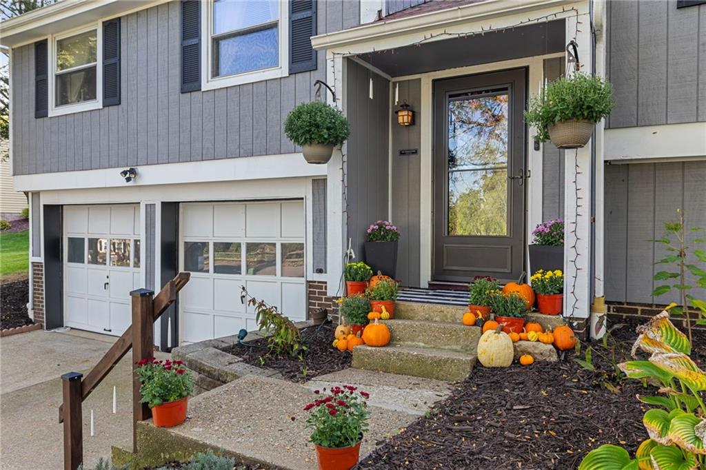 10 Pheasant Run Drive Export, PA 15632 - Photo 4 of 32