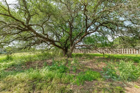 $3,412,500 | 5544 Fm 927 Walnut Springs, Walnut Springs, TX 76690