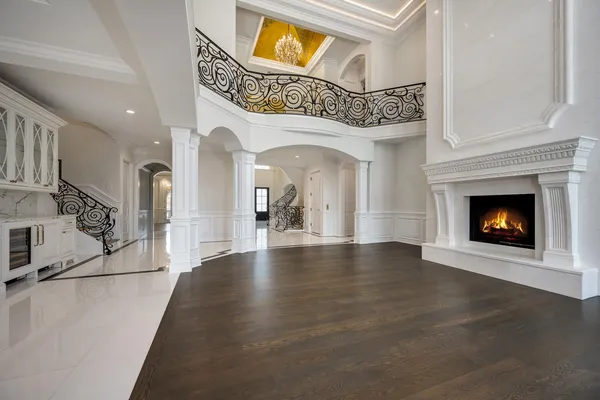 $5,750,000 | 6413 South County Line Road, Burr Ridge, IL 60527