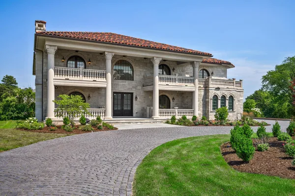 $5,750,000 | 6413 South County Line Road, Burr Ridge, IL 60527