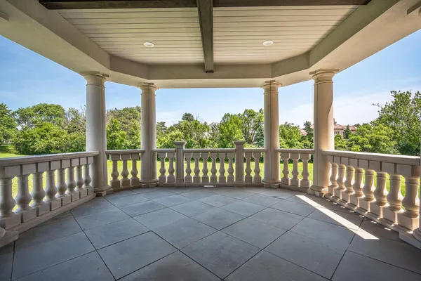 $5,750,000 | 6413 South County Line Road, Burr Ridge, IL 60527