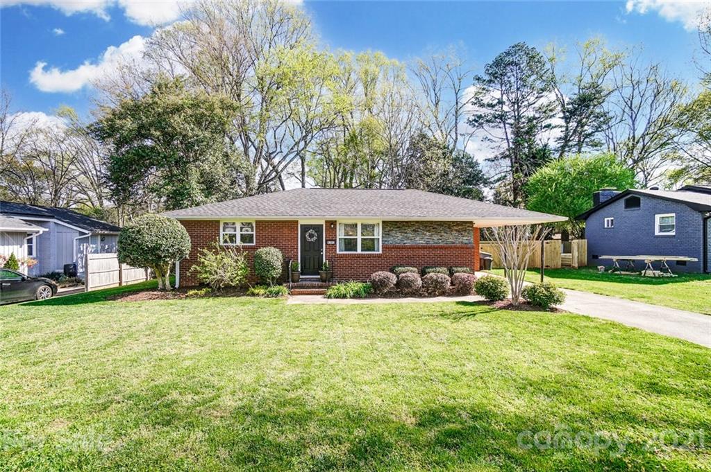 4201 Firethorne Road Charlotte, NC 28205 - Photo 2 of 29 Gallery Image 2