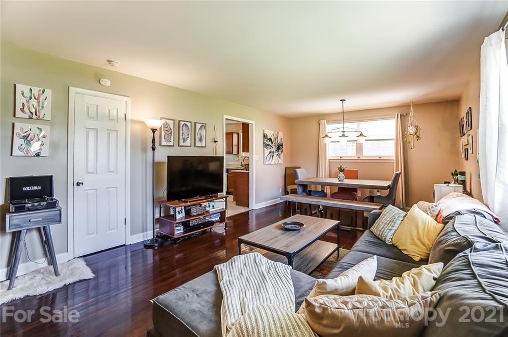4201 Firethorne Road Charlotte, NC 28205 - Photo 3 of 29 Gallery Image 3