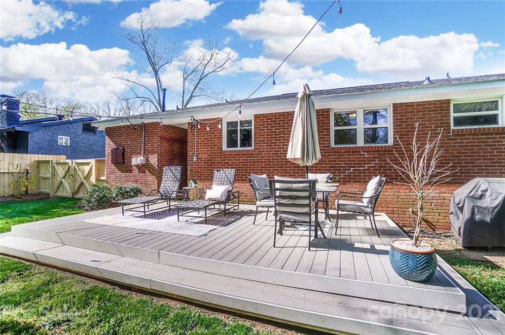 4201 Firethorne Road Charlotte, NC 28205 - Photo 24 of 29 Gallery Image 24