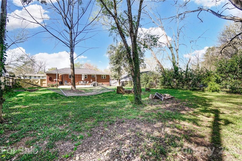 4201 Firethorne Road Charlotte, NC 28205 - Photo 28 of 29 Gallery Image 28