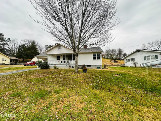 $235,000 | 155 Reading Road South, Weber City, VA 24290