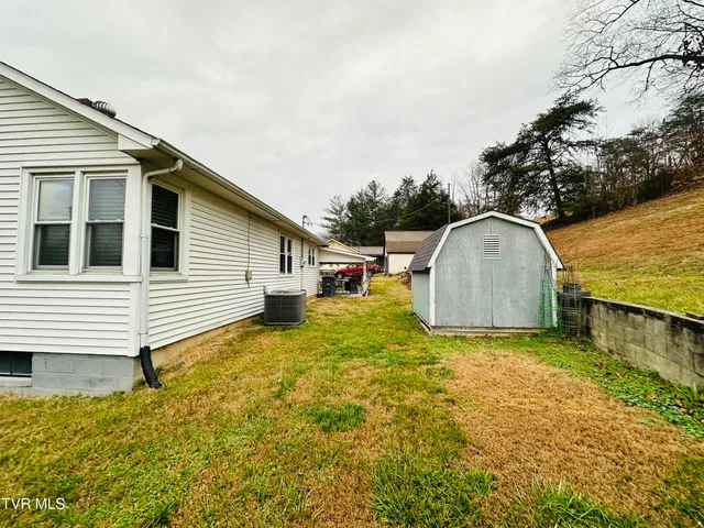 $235,000 | 155 Reading Road South, Weber City, VA 24290