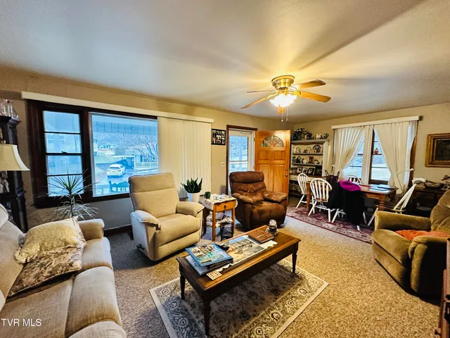 $235,000 | 155 Reading Road South, Weber City, VA 24290