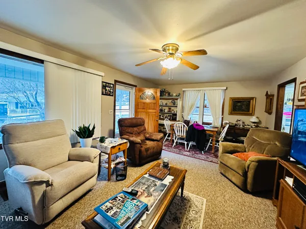 $174,900 | 155 Reading Road South, Weber City, VA 24290