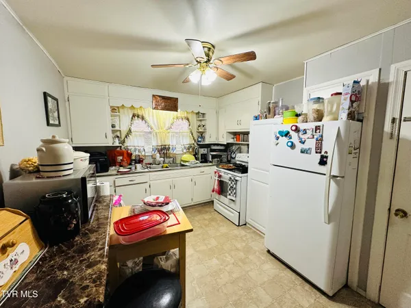 $174,900 | 155 Reading Road South, Weber City, VA 24290