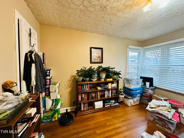 $174,900 | 155 Reading Road South, Weber City, VA 24290