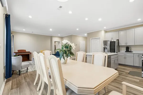 $405,000 | 430 Dana Drive, Verona, PA 15068