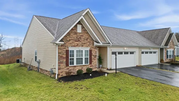 $405,000 | 430 Dana Drive, Verona, PA 15068
