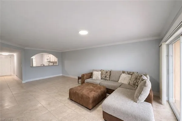 $315,000 | 534 Augusta Boulevard, Unit E104, Naples, FL 34113