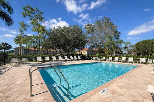 $315,000 | 534 Augusta Boulevard, Unit E104, Naples, FL 34113