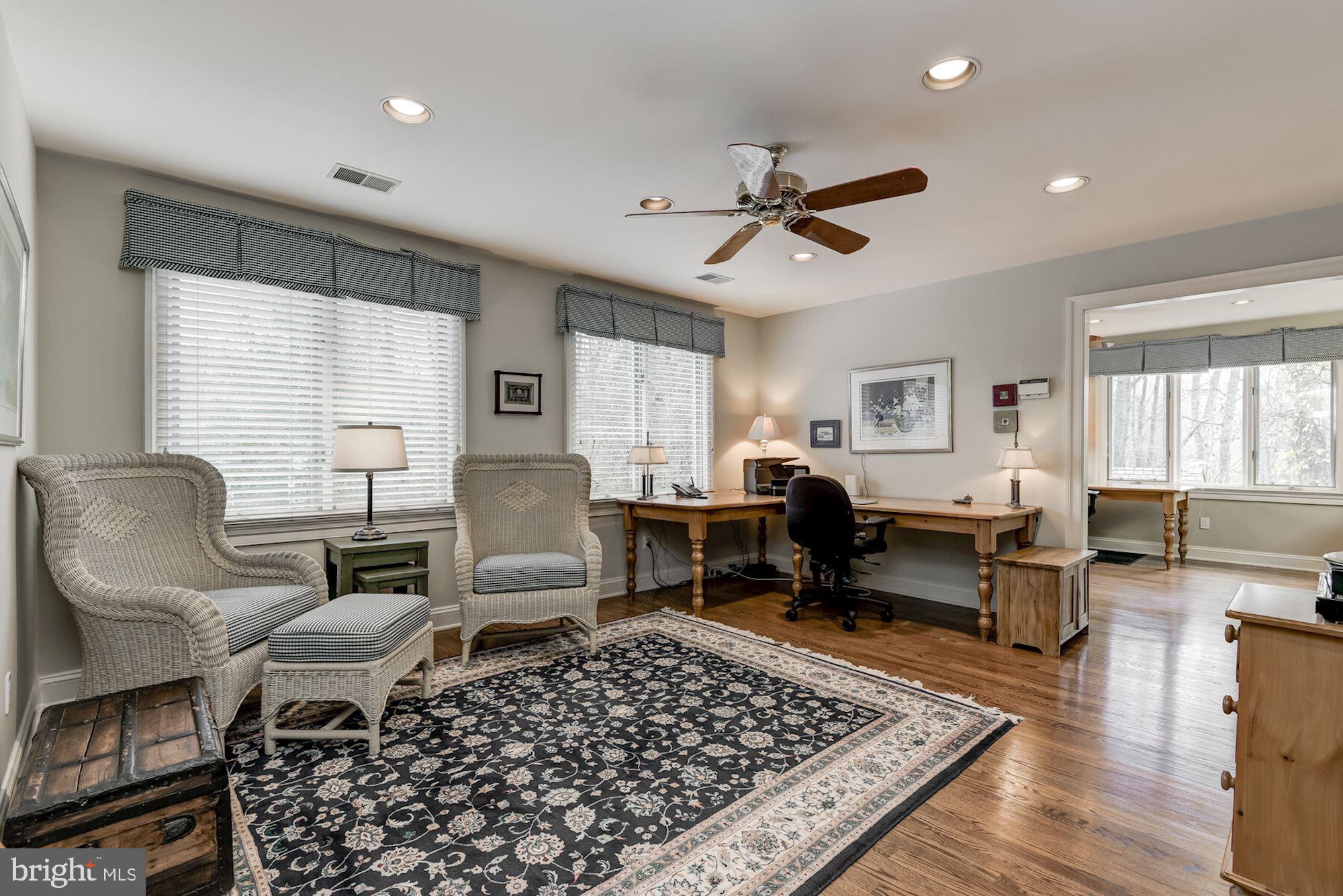 11206 River View Drive Potomac, MD 20854 - Photo 18 of 48 In-law Suite Living Room