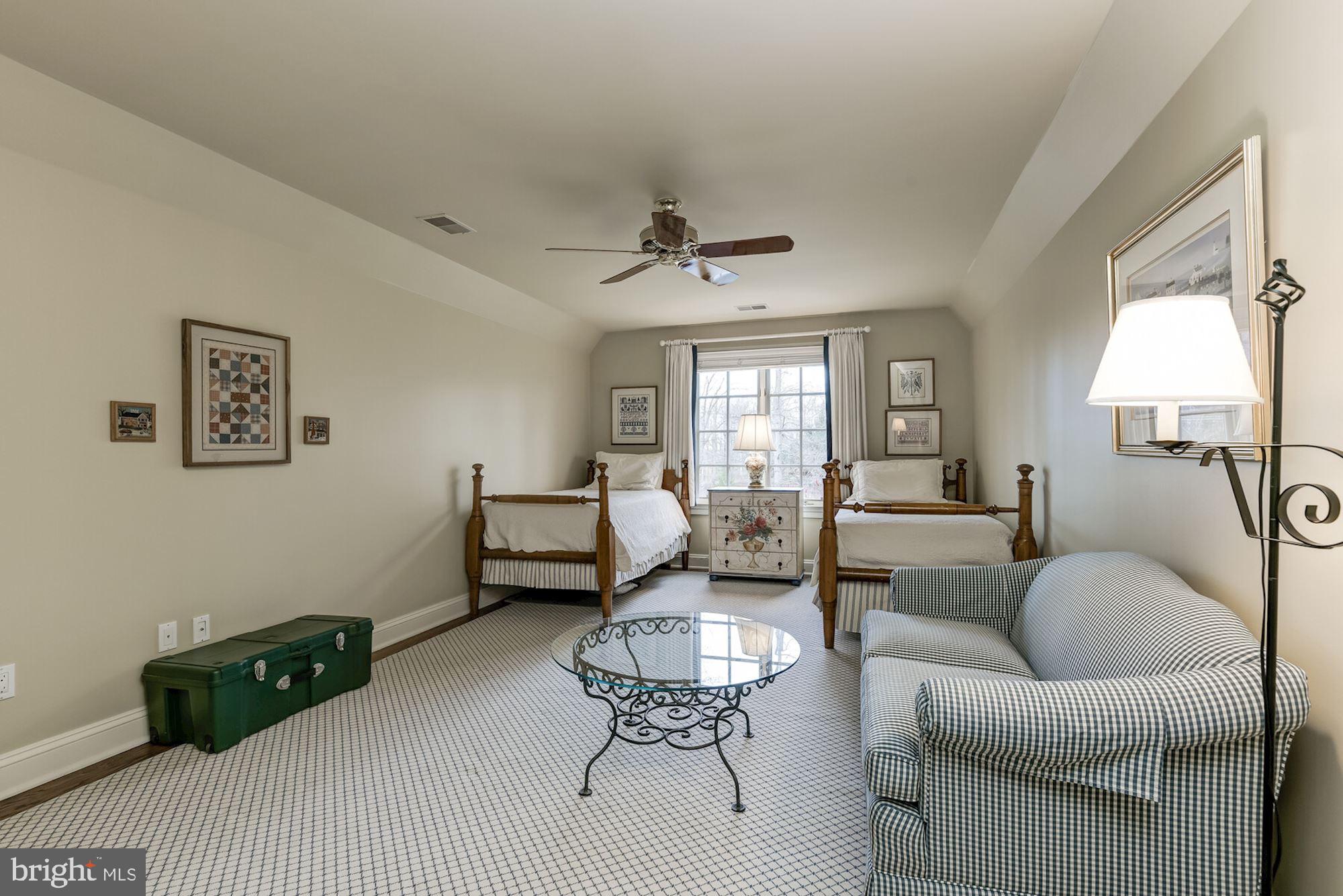 11206 River View Drive Potomac, MD 20854 - Photo 20 of 48 In-law Suite Bedroom