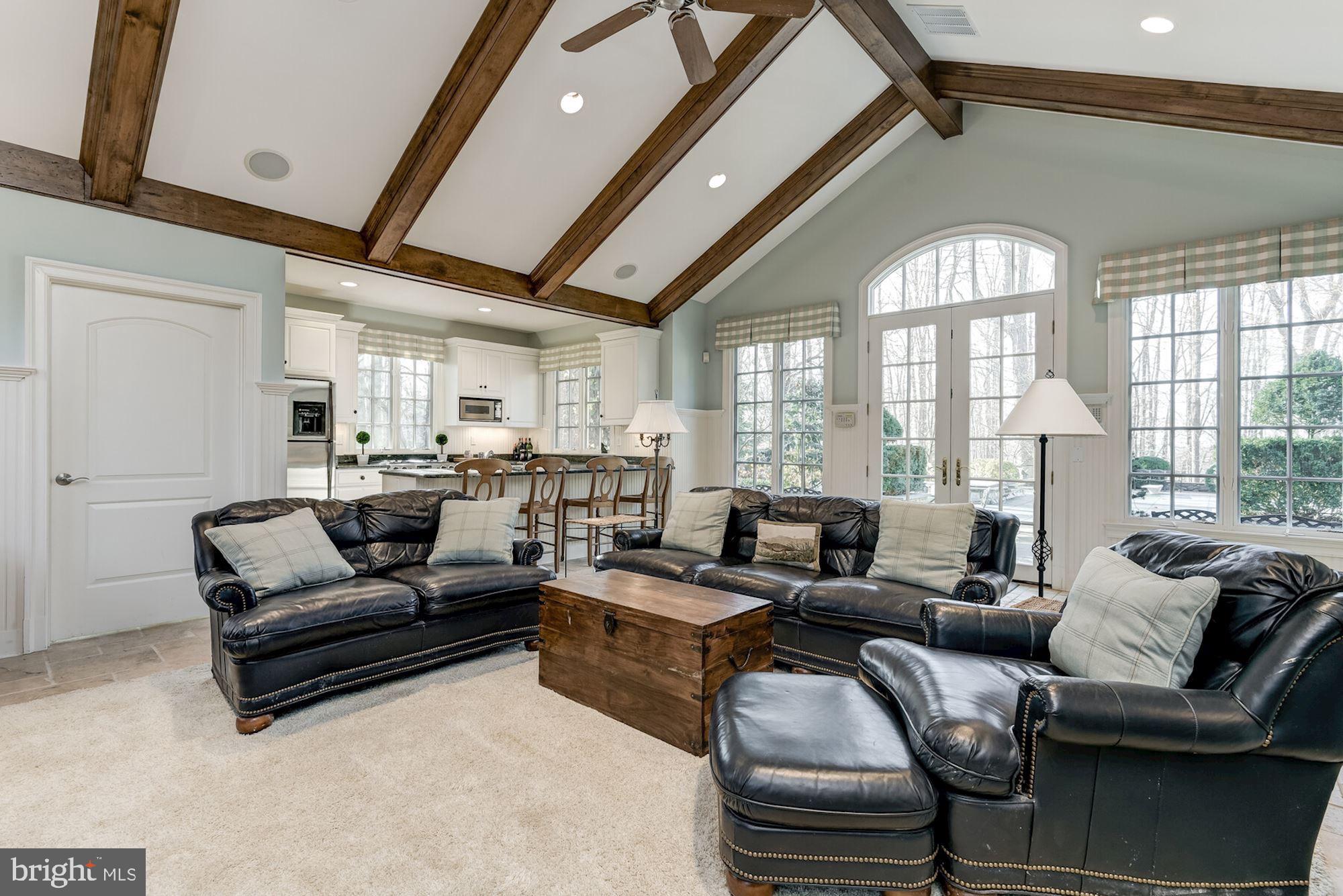 11206 River View Drive Potomac, MD 20854 - Photo 32 of 48 Pool/Guest House Living Room