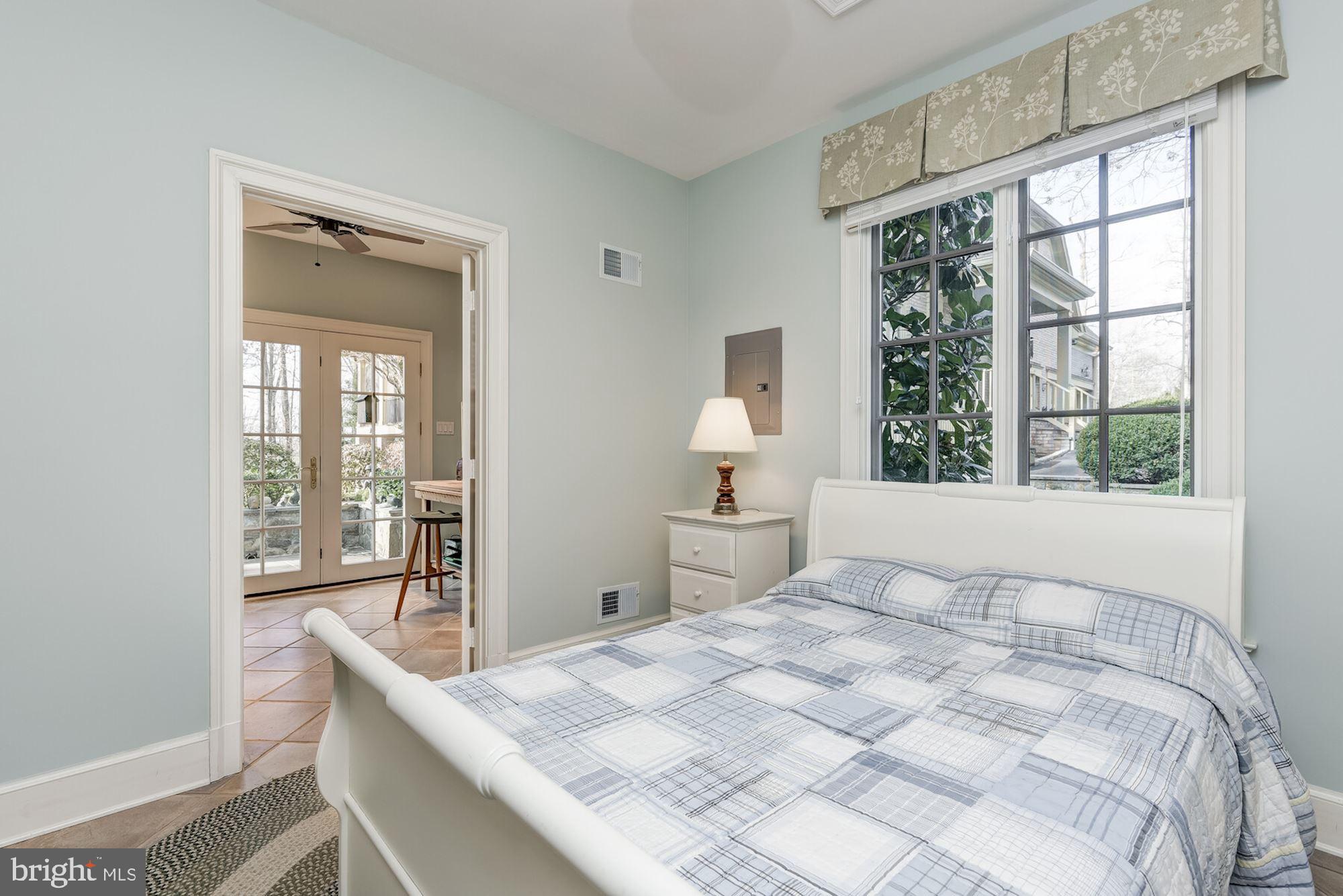 11206 River View Drive Potomac, MD 20854 - Photo 33 of 48 Pool/Guest House Bedroom