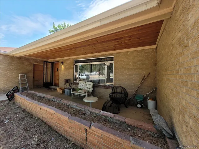 $589,500 | 2110 Vance Street, Lakewood, CO 80214