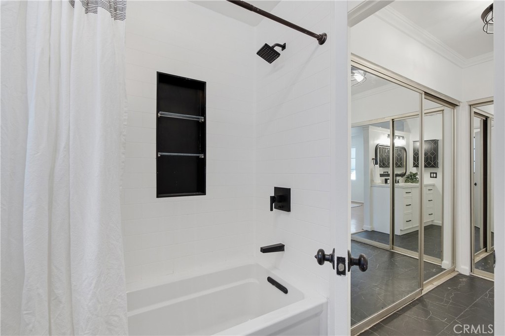 1429 Valley View Road, Unit 32 Glendale, CA 91202 - Photo 26 of 35