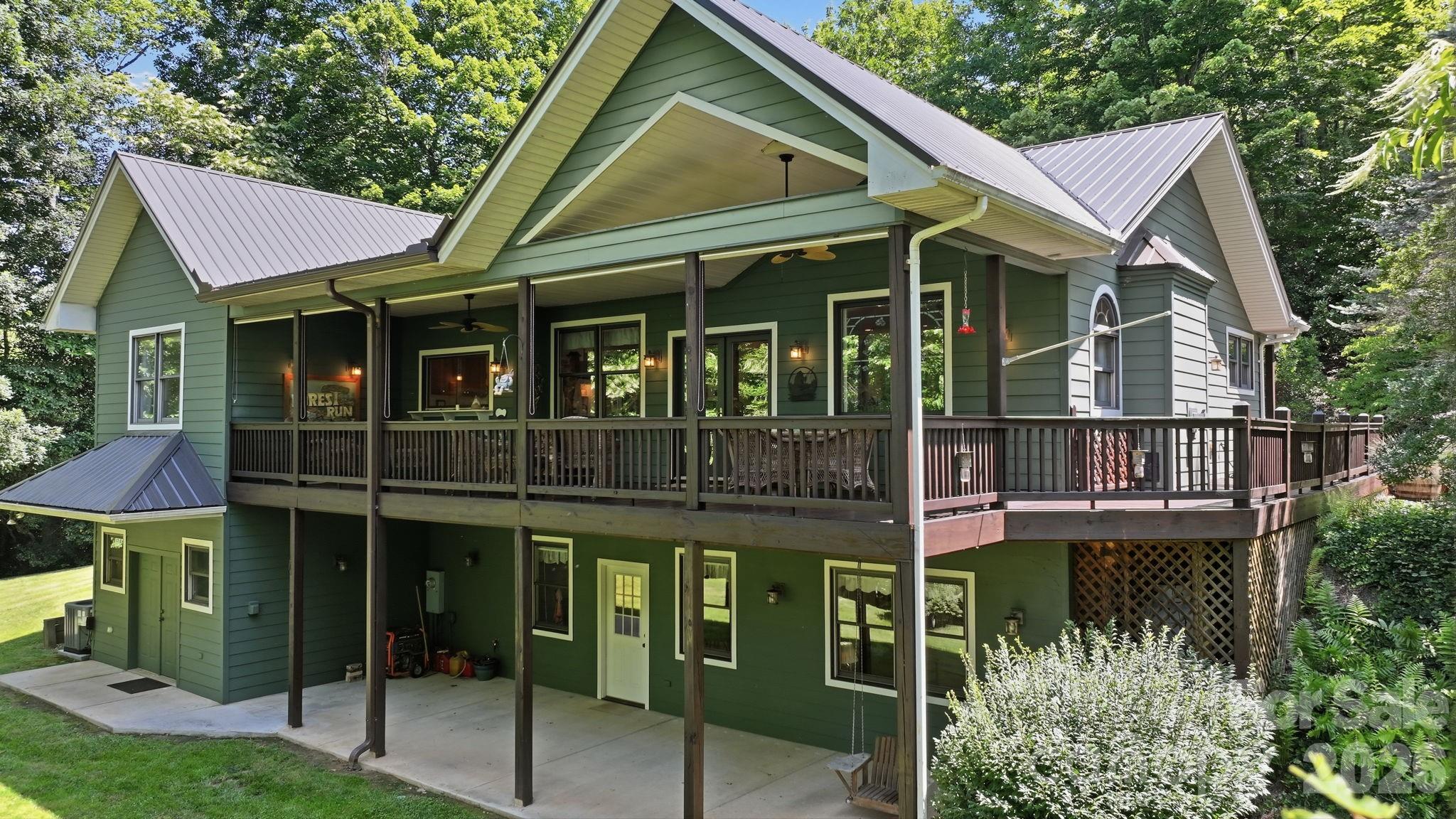 121 Forest Run Road, Unit 121 Whittier, NC 28789 - Photo 1 of 42