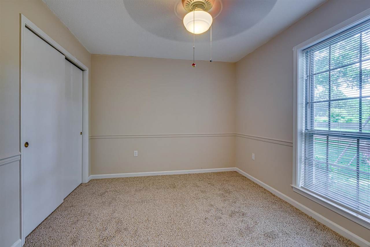 4069 Oak Road Bartlett, TN 38135 - Photo 8 of 25 Gallery Image 8