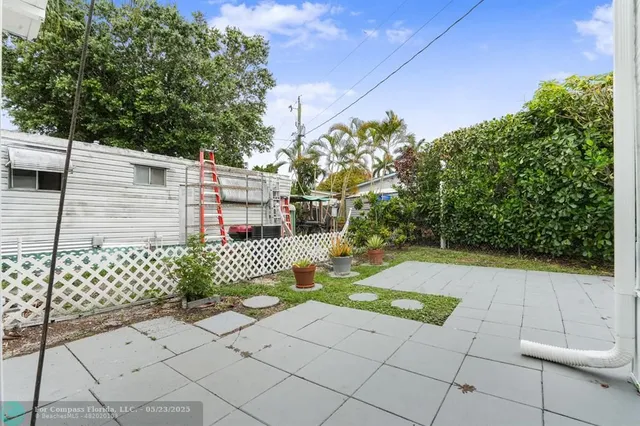 a view of a yard and chair
