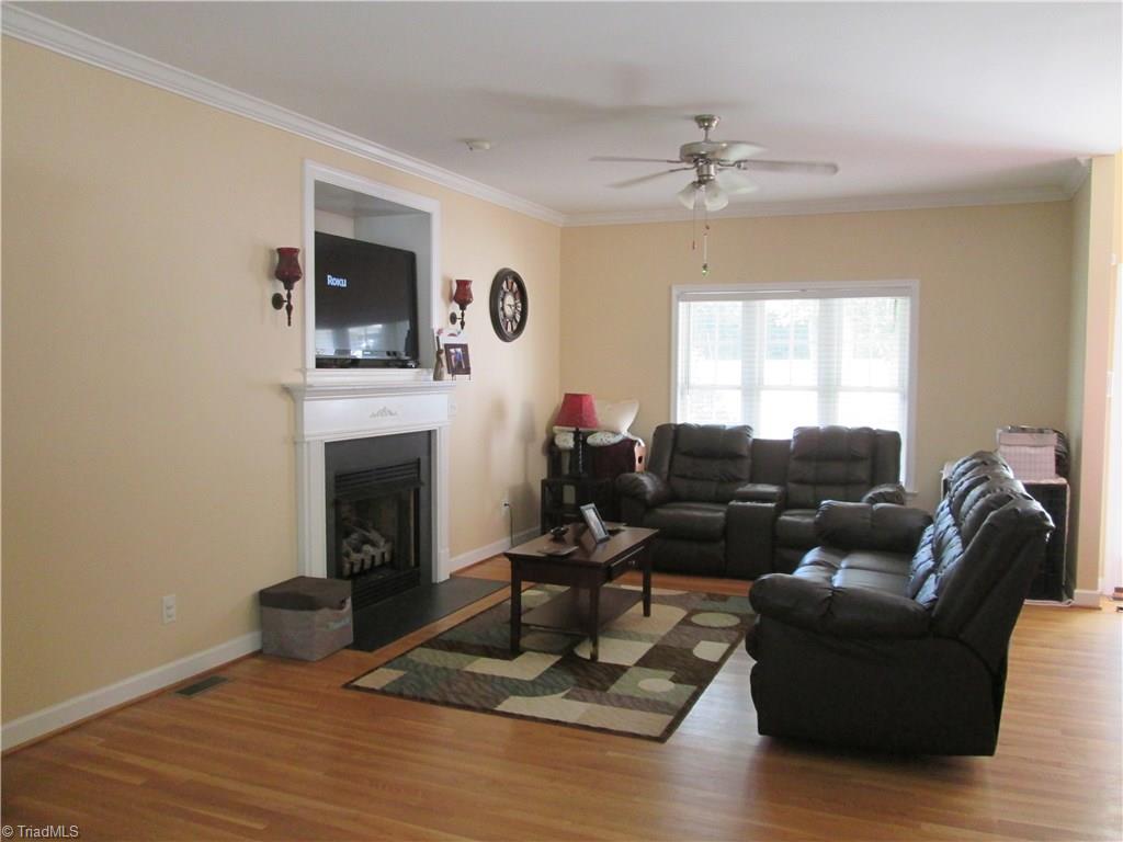 935 Griffin Road Stokesdale, NC 27357 - Photo 6 of 28 Gallery Image 6
