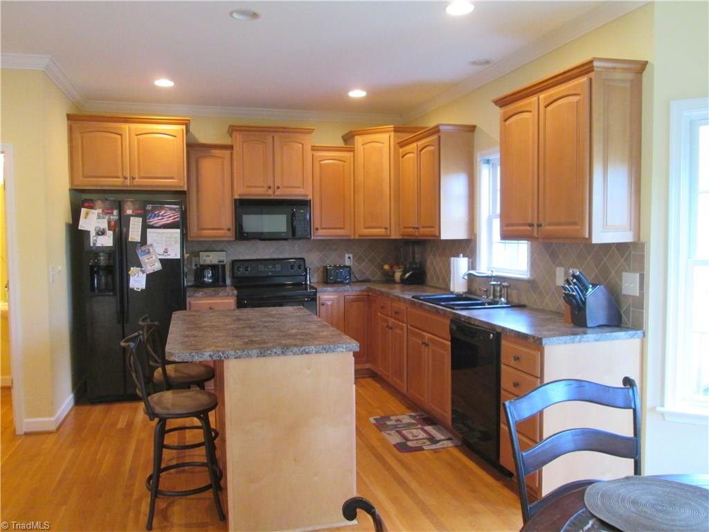 935 Griffin Road Stokesdale, NC 27357 - Photo 9 of 28 Gallery Image 9