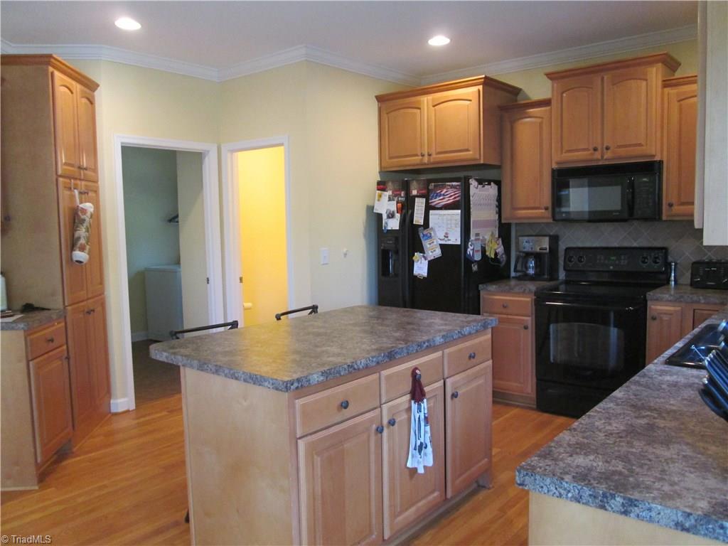 935 Griffin Road Stokesdale, NC 27357 - Photo 10 of 28 Gallery Image 10