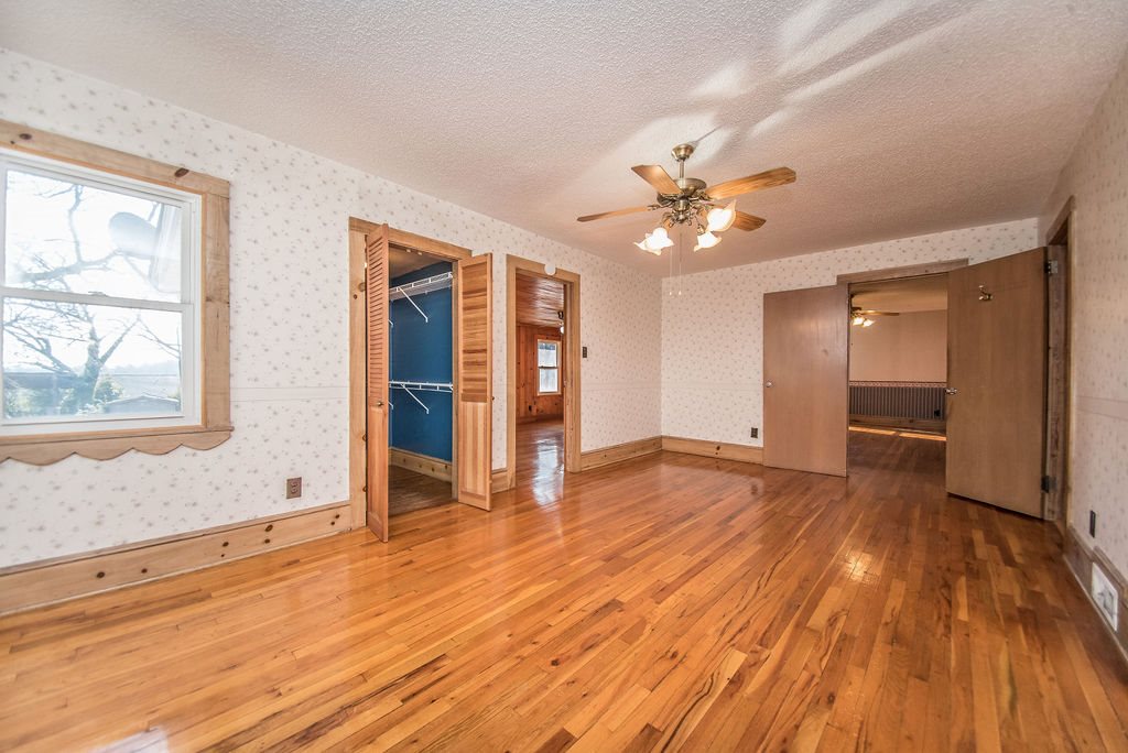 135 West Main Street Duncan, SC 29334 - Photo 17 of 30 Gallery Image 17