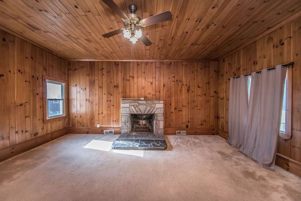 135 West Main Street Duncan, SC 29334 - Photo 4 of 30 Gallery Image 4