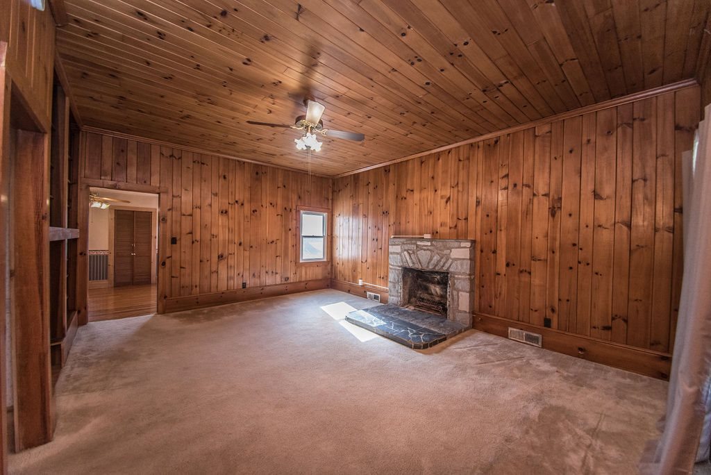 135 West Main Street Duncan, SC 29334 - Photo 5 of 30 Gallery Image 5