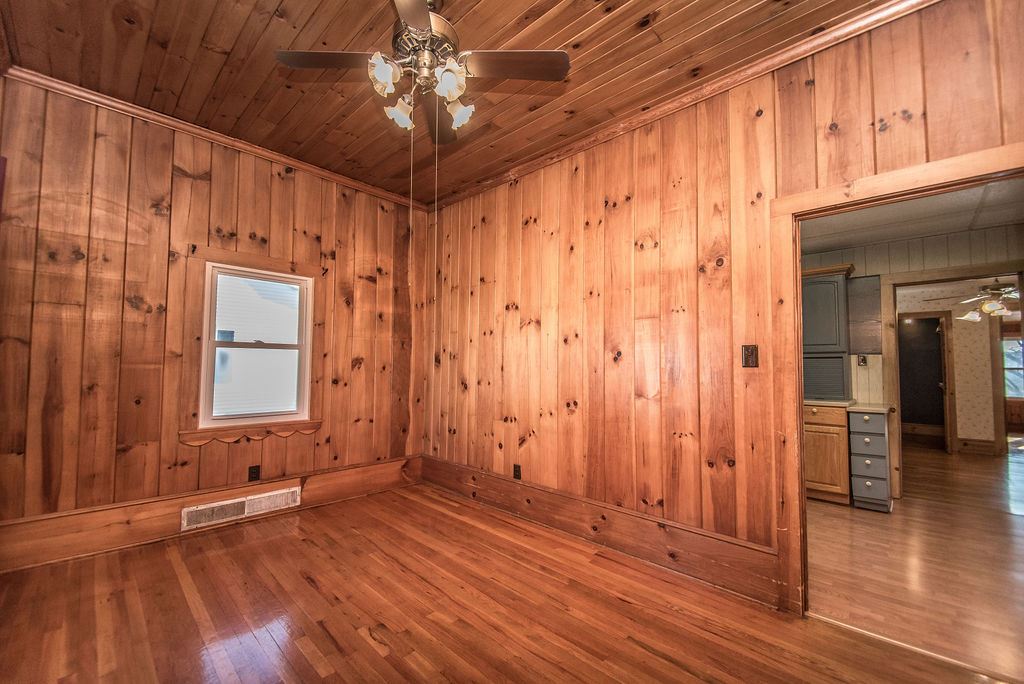 135 West Main Street Duncan, SC 29334 - Photo 8 of 30 Gallery Image 8