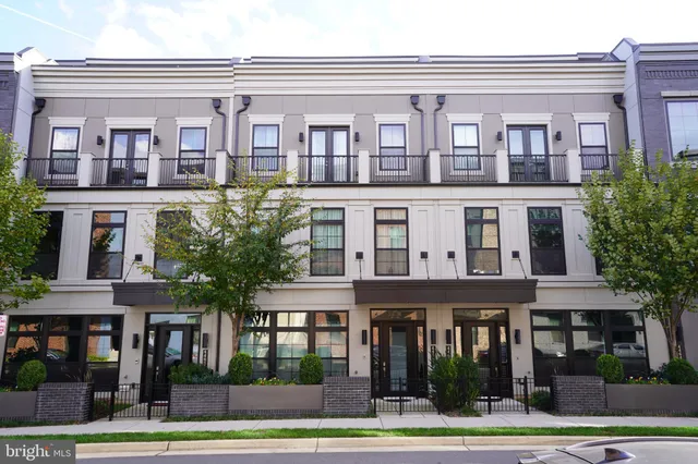 a view of livingroom with furniture and wooden floor